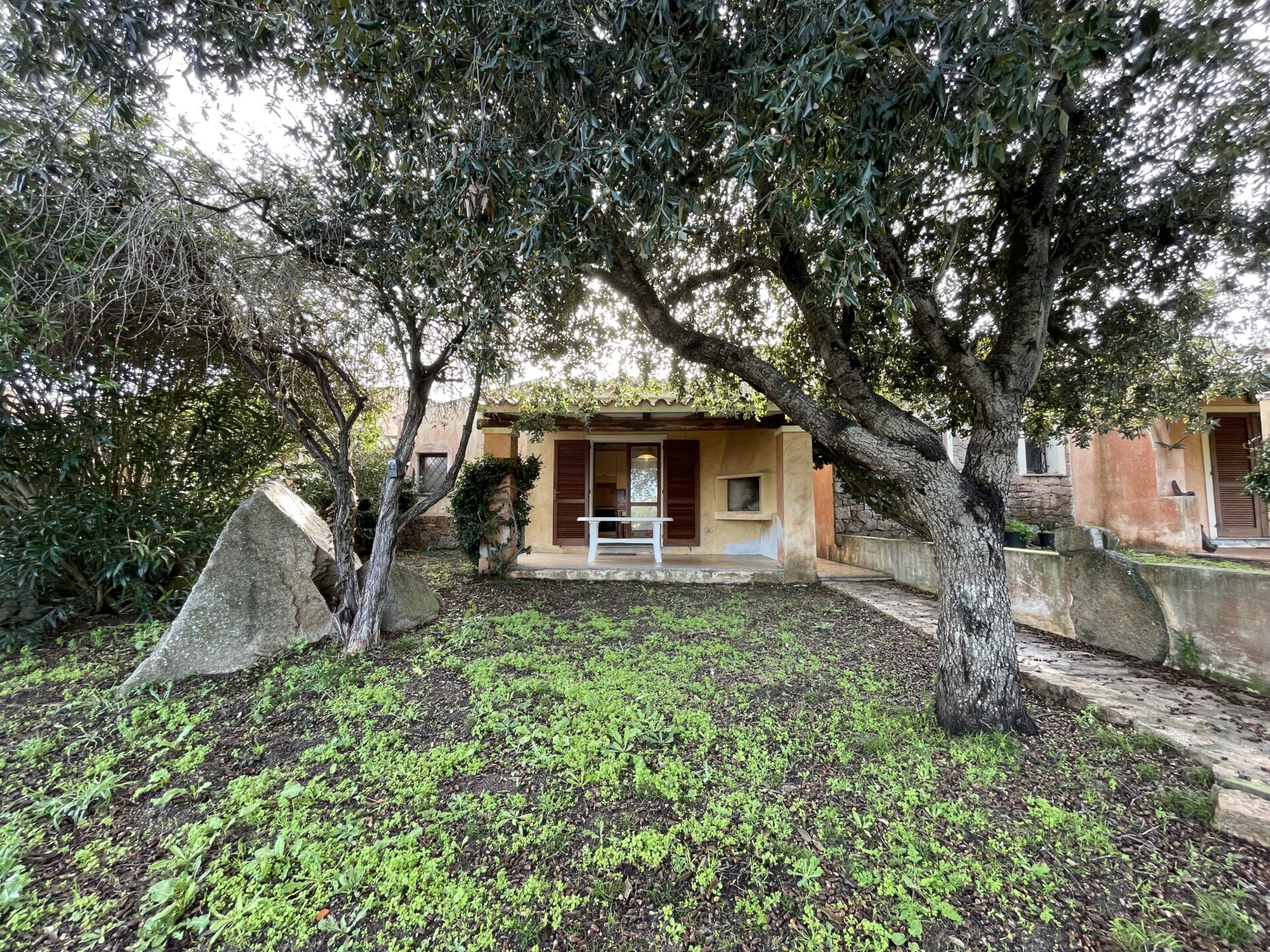 Villetta Maestrale 14 – Giardino e parcheggio privato